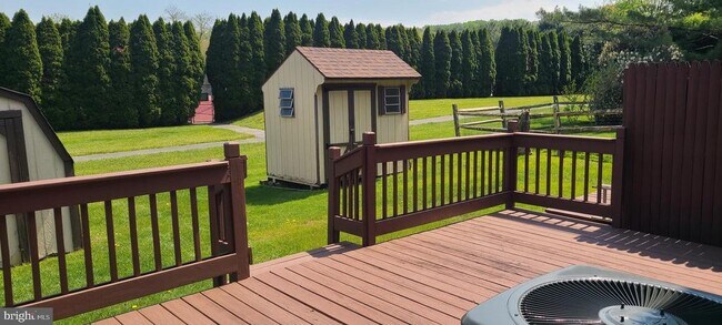 Building Photo - 433 Carmarthen Ct