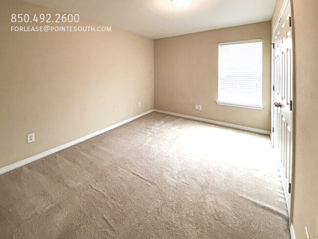 Building Photo - 27450 Hobby Horse Ln