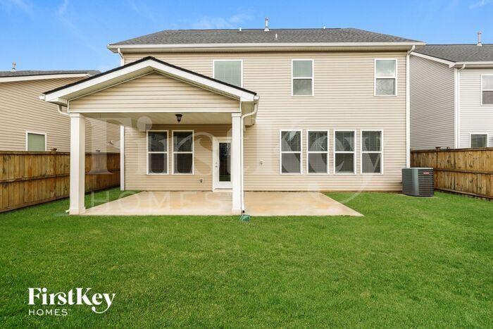 Building Photo - 2525 Miranda Dr