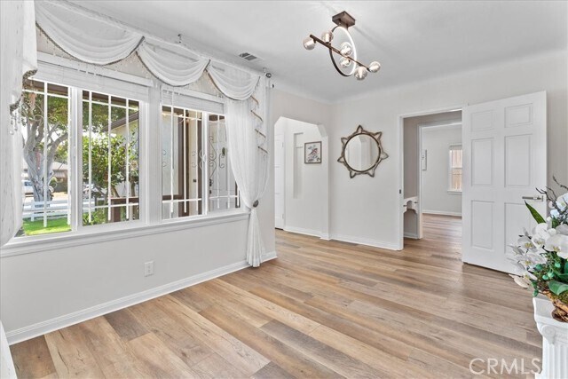 Building Photo - 9801 S Hobart Blvd