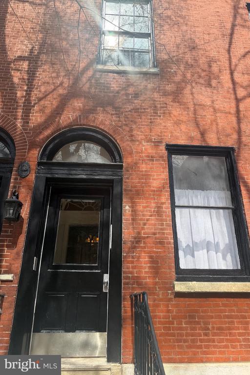 Building Photo - 1209 Spruce St