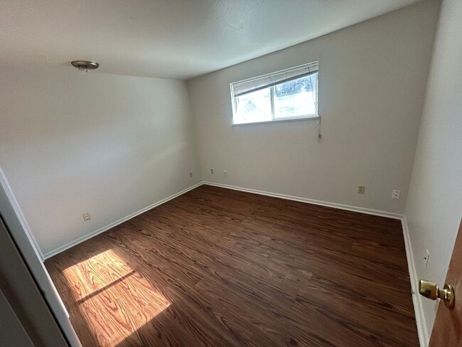 Building Photo - 1501 Arthur St