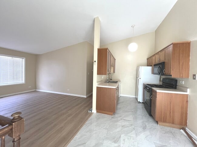 Building Photo - 341 Jefferson Ct
