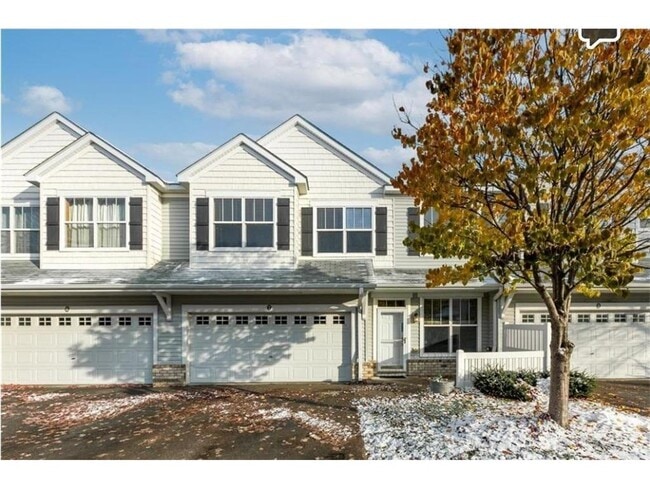 Primary Photo - 3033 Chamberlain St