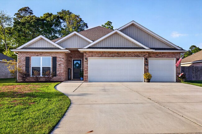 Building Photo - 8009 Crawford Dr