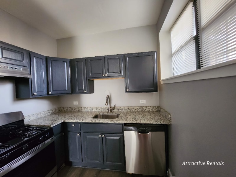 Building Photo - 5645 W Washington Blvd