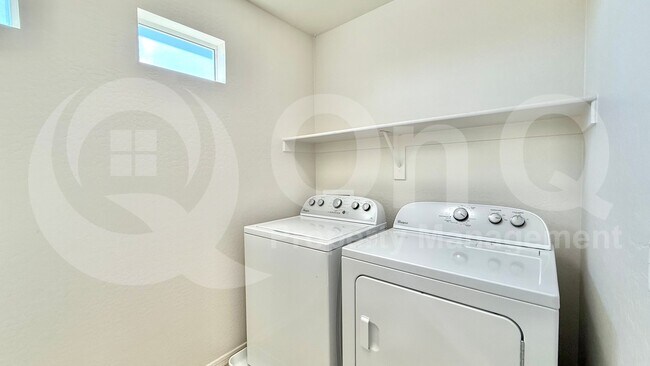 Building Photo - 2282 S Deerfield Ln