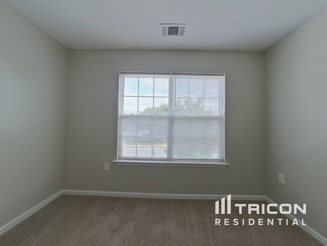 Building Photo - 1417 Jordans Pond Ln