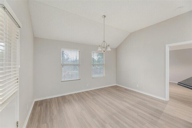 Building Photo - 8129 Hawick Dr