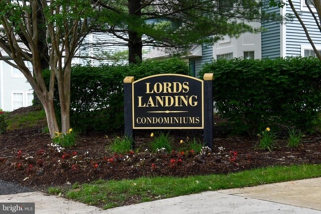 Building Photo - 13703 Lord Sterling Pl