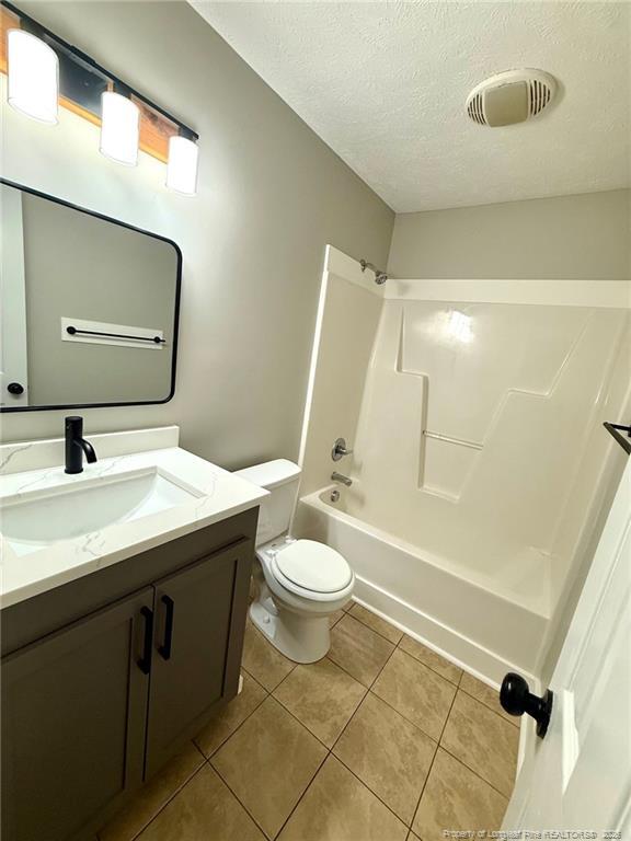 Building Photo - 604 Raven Pl