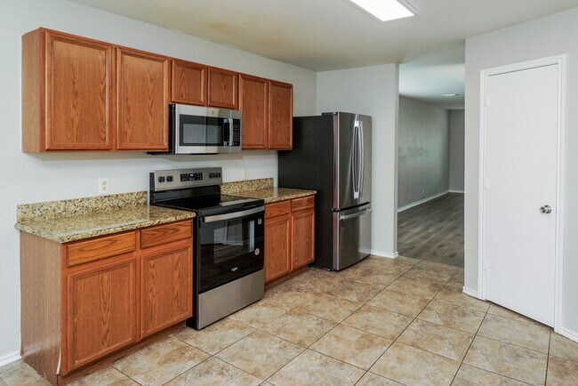 Building Photo - 4934 Orchid Star