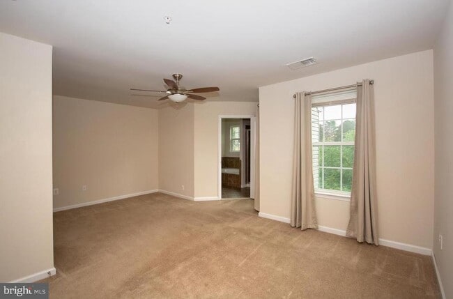 Building Photo - 405 Signal Ct