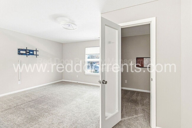 Building Photo - 8276 Sonata Pl