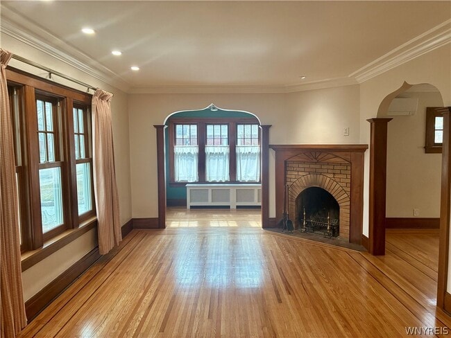 Building Photo - 385 Berryman Dr