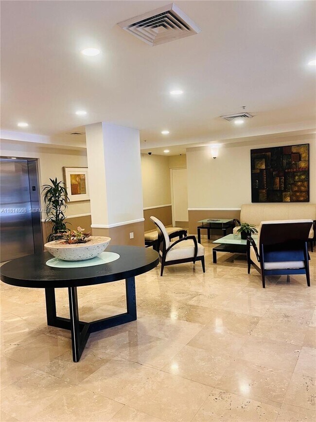 Building Photo - 900 SW 8th St