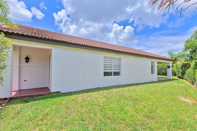 Building Photo - 1270 Majesty Terrace