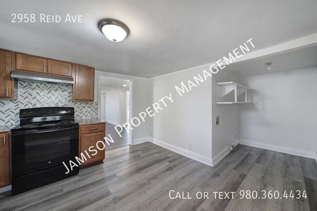 Building Photo - 2958 Reid Ave