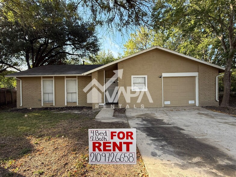 Primary Photo - 102 Green Meadow Blvd