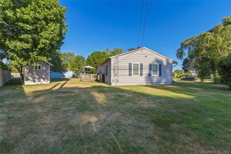 Building Photo - 8 Indian Field Rd