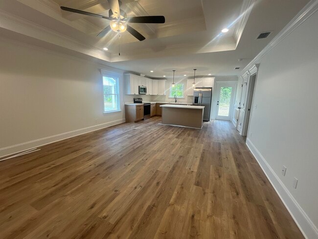 Building Photo - 31 Klickitat Dr