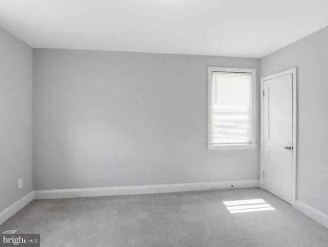 Building Photo - 5112 Crosswood Ave