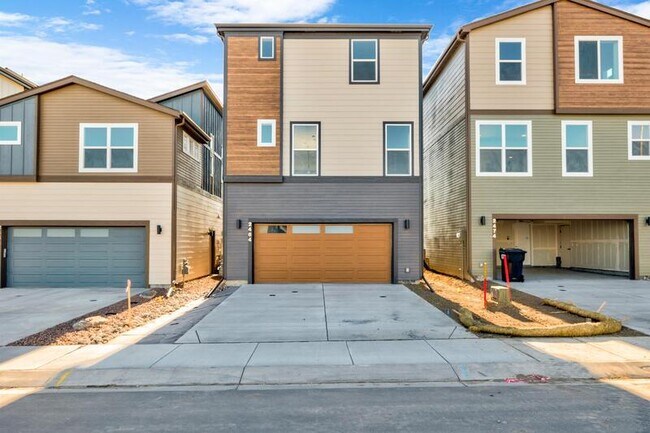 Building Photo - 2464 Jazzy Lady Ct