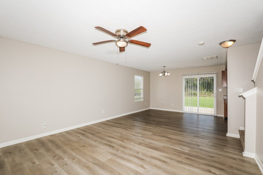 Building Photo - 8138 Fisher Bend Dr