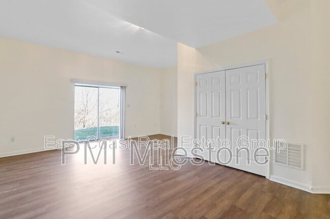 Building Photo - 91 Grindstone Dr