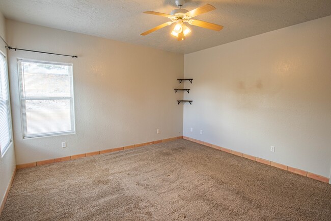 Building Photo - 2656 Bearcat Dr