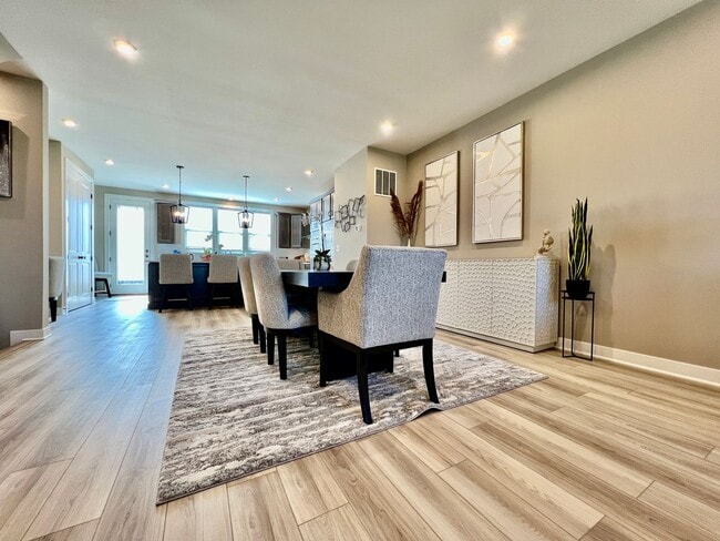 Building Photo - 4 Bedroom, Luxury living in premium location next to Liberty Center and Interstate 75