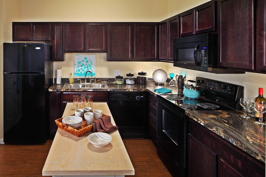 Hilliard Summit Apartments 6373 Meadows Way Hilliard OH 43026