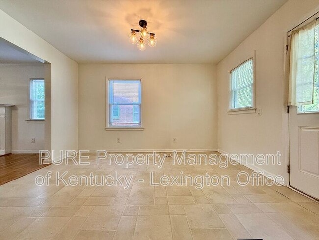 Building Photo - 839 Henry Clay Blvd