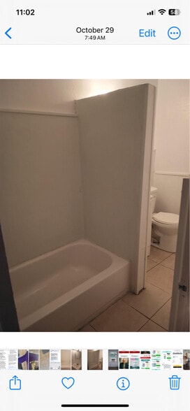 Building Photo - 637 S Main St