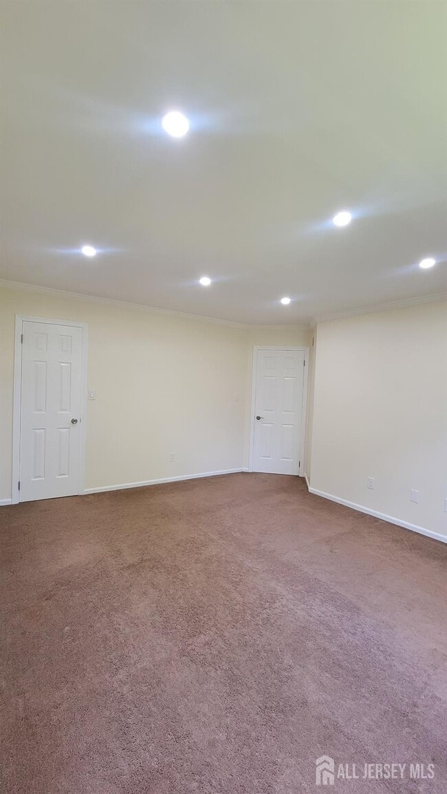 Building Photo - 138 Longfield Ct
