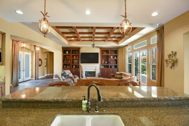 Building Photo - 81075 Giacomo Way