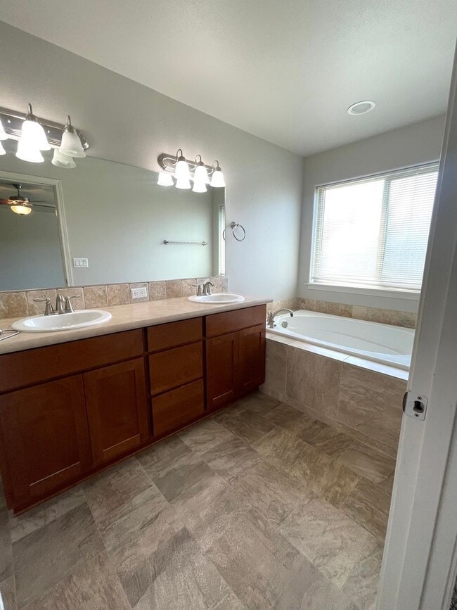 Building Photo - Gorgeous Home in Fountain Hills!
