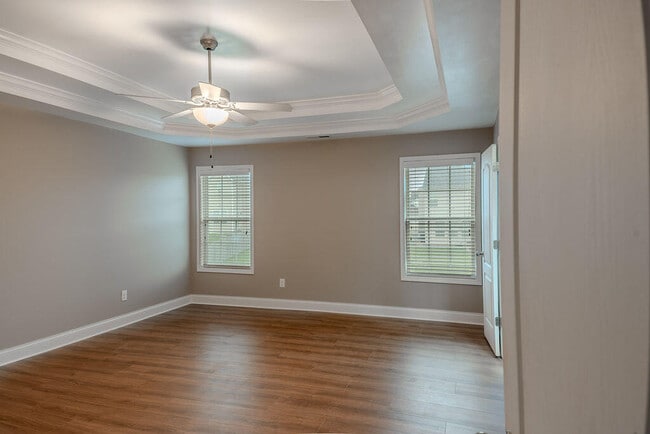 Building Photo - 884 Sugarbush Trail