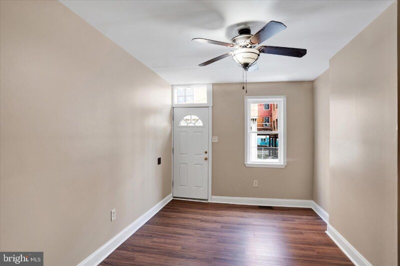 Building Photo - 2010 E Boston St