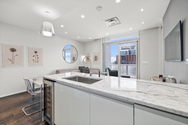 Building Photo - 200 Congress Ave.