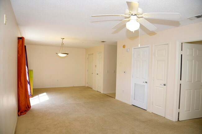 Building Photo - 4276 Calinda Ln