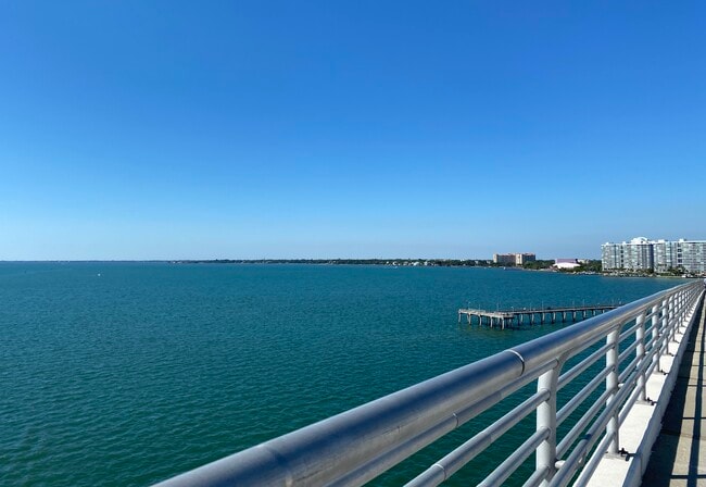 Building Photo - 3605 Iroquois Ave