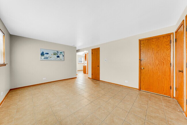 Building Photo - 4920 N Harlem Ave