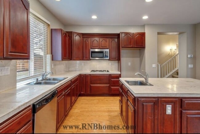 Building Photo - 4050 Aitken Dairy Rd