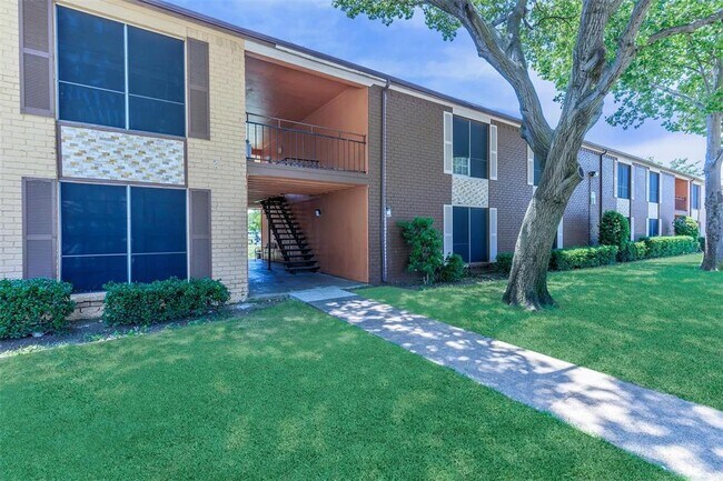 Building Photo - 2766 Cookscreek Pl