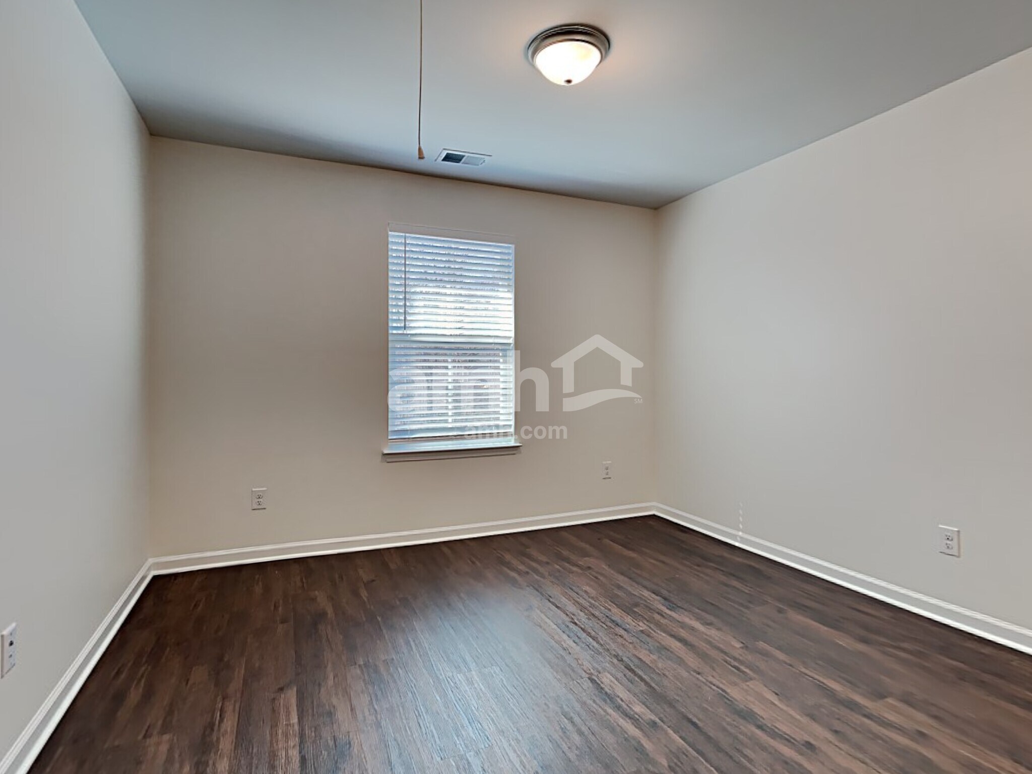 Building Photo - 1360 Hermitage Ln
