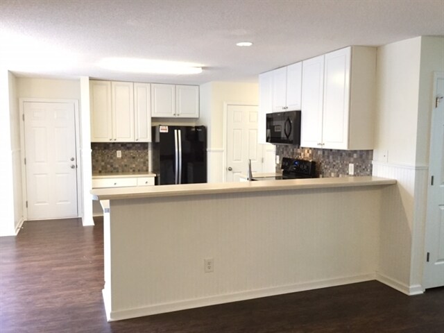 Building Photo - 104 Saddleback Cir