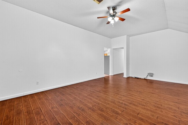 Building Photo - 19439 Hillside Springs Cir