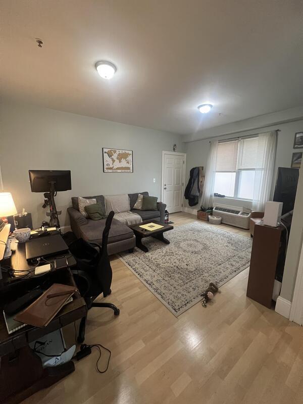 Building Photo - 846 Dorchester Ave