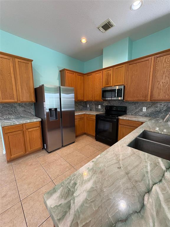Building Photo - 7806 Crystal Moon Dr